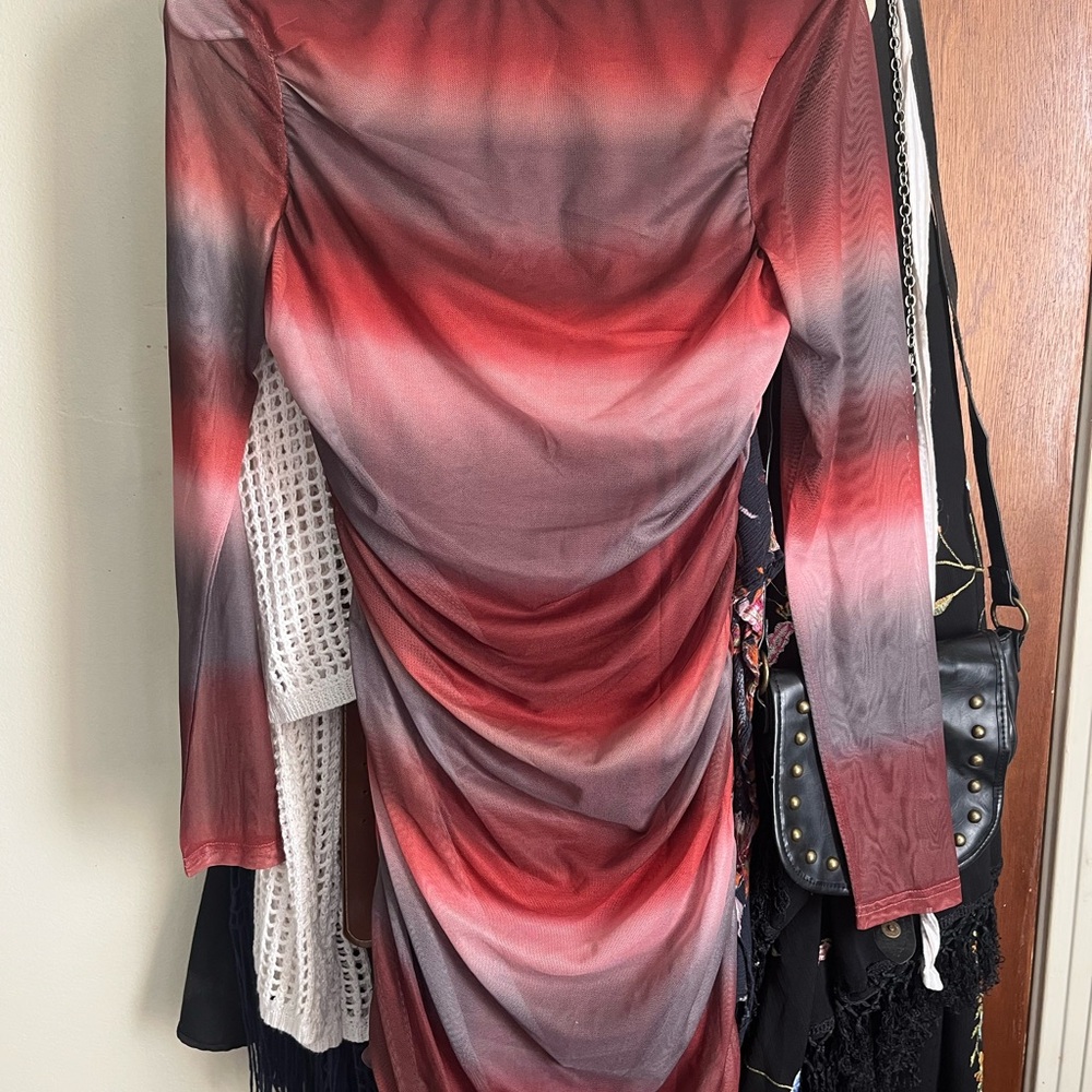 🧡💛3/$99🧡💛Elegant Ombre Red Dress